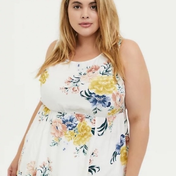 EUC Torrid size 5 babydoll floral tank top, flowy and soft 🌸❤️ - Picture 3 of 3